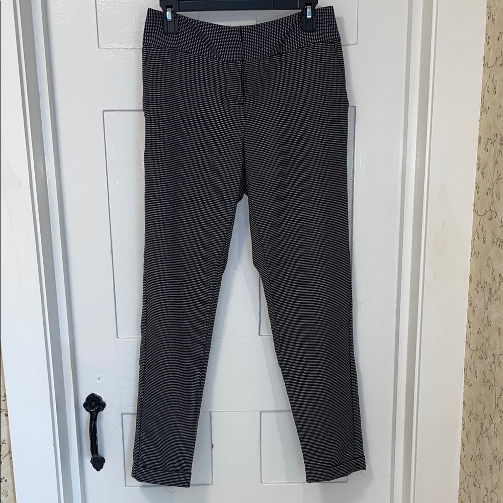 Worthington Black and White Modern Fit Dress Pants